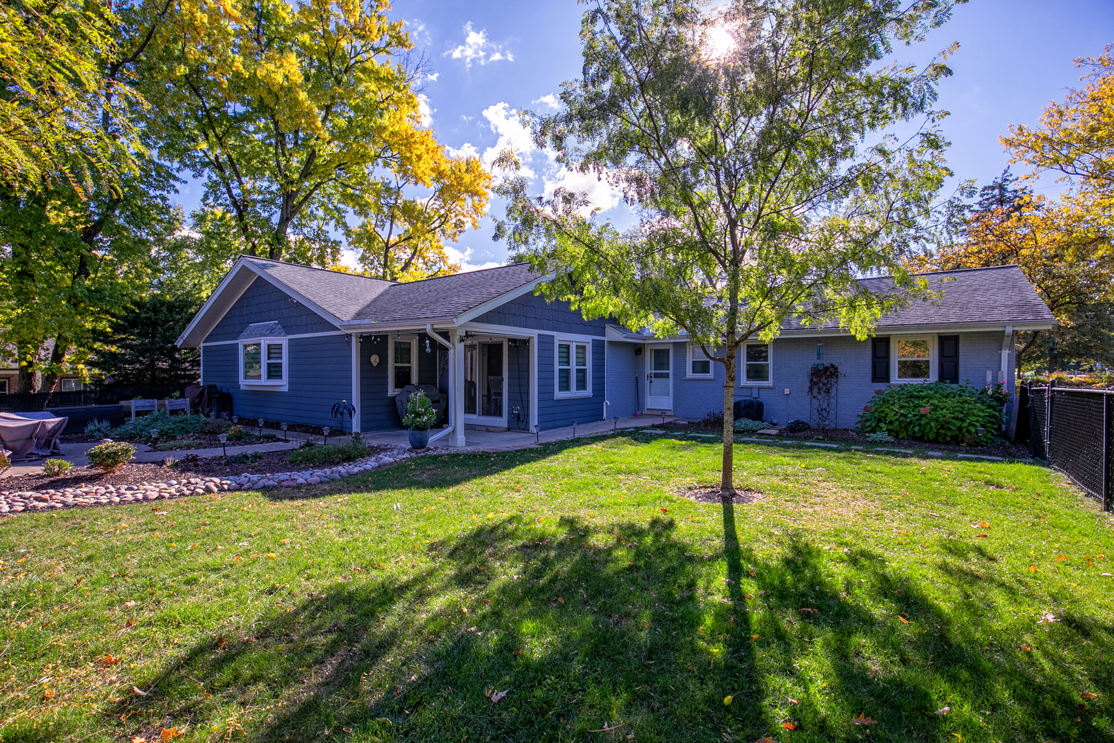 12243 S 76th Avenue, Palos Heights, IL 60463