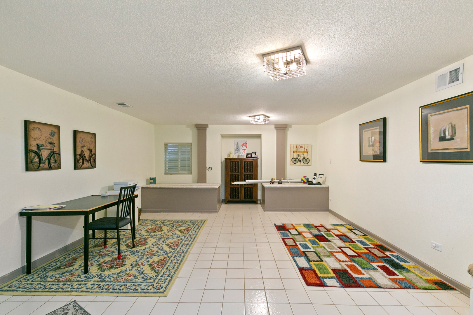 12243 S 76th Avenue, Palos Heights, IL 60463