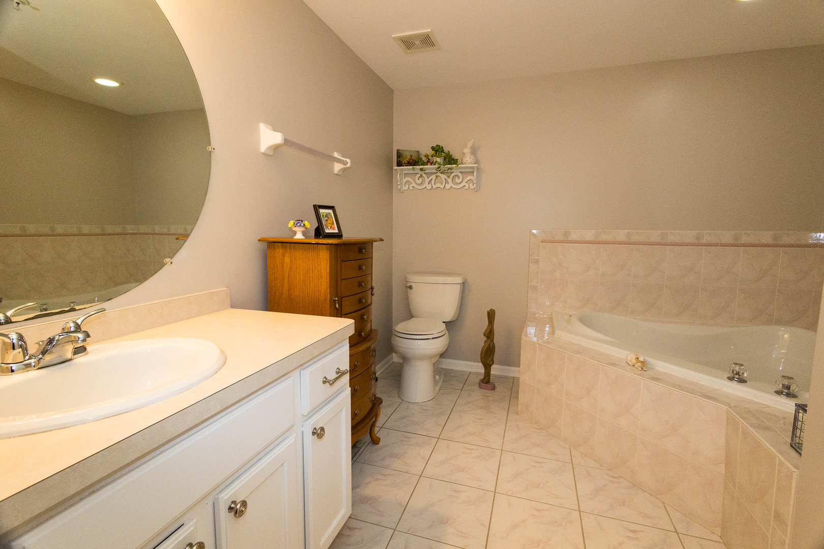 7755 BRISTOL PARK Drive #1NE, Tinley Park, IL 60477