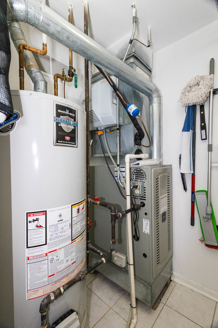 7755 BRISTOL PARK Drive #1NE, Tinley Park, IL 60477