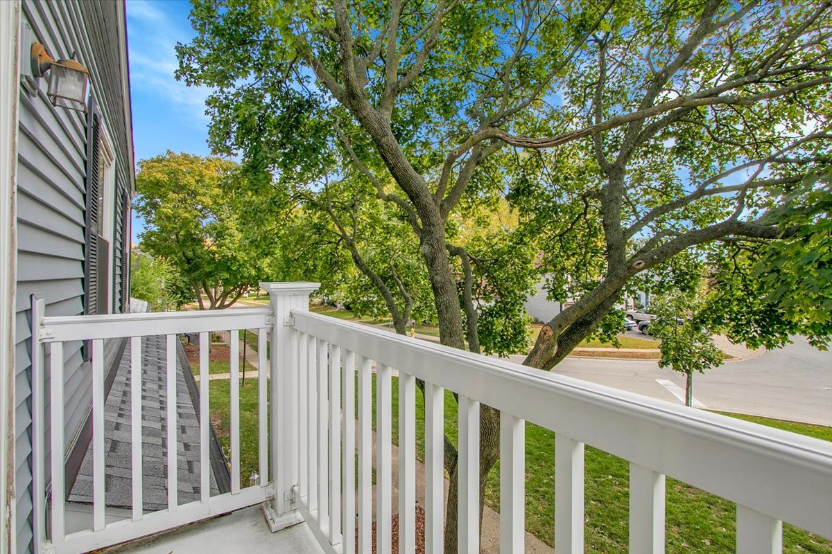 488 Darlene Lane #D, Glendale Heights, IL 60139