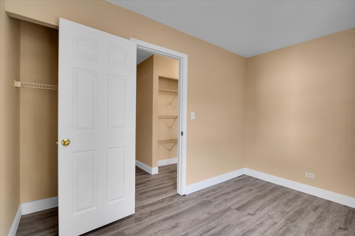 488 Darlene Lane #D, Glendale Heights, IL 60139