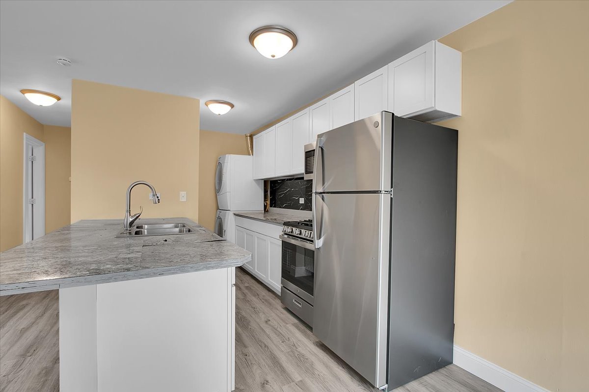 488 Darlene Lane #D, Glendale Heights, IL 60139