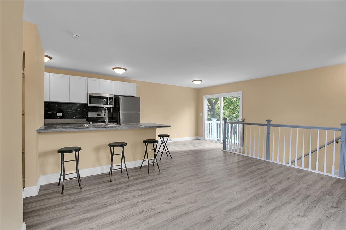 488 Darlene Lane #D, Glendale Heights, IL 60139