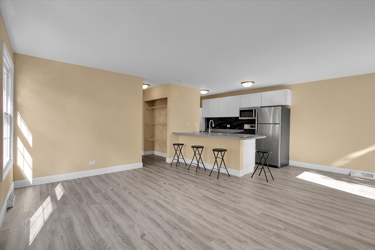 488 Darlene Lane #D, Glendale Heights, IL 60139