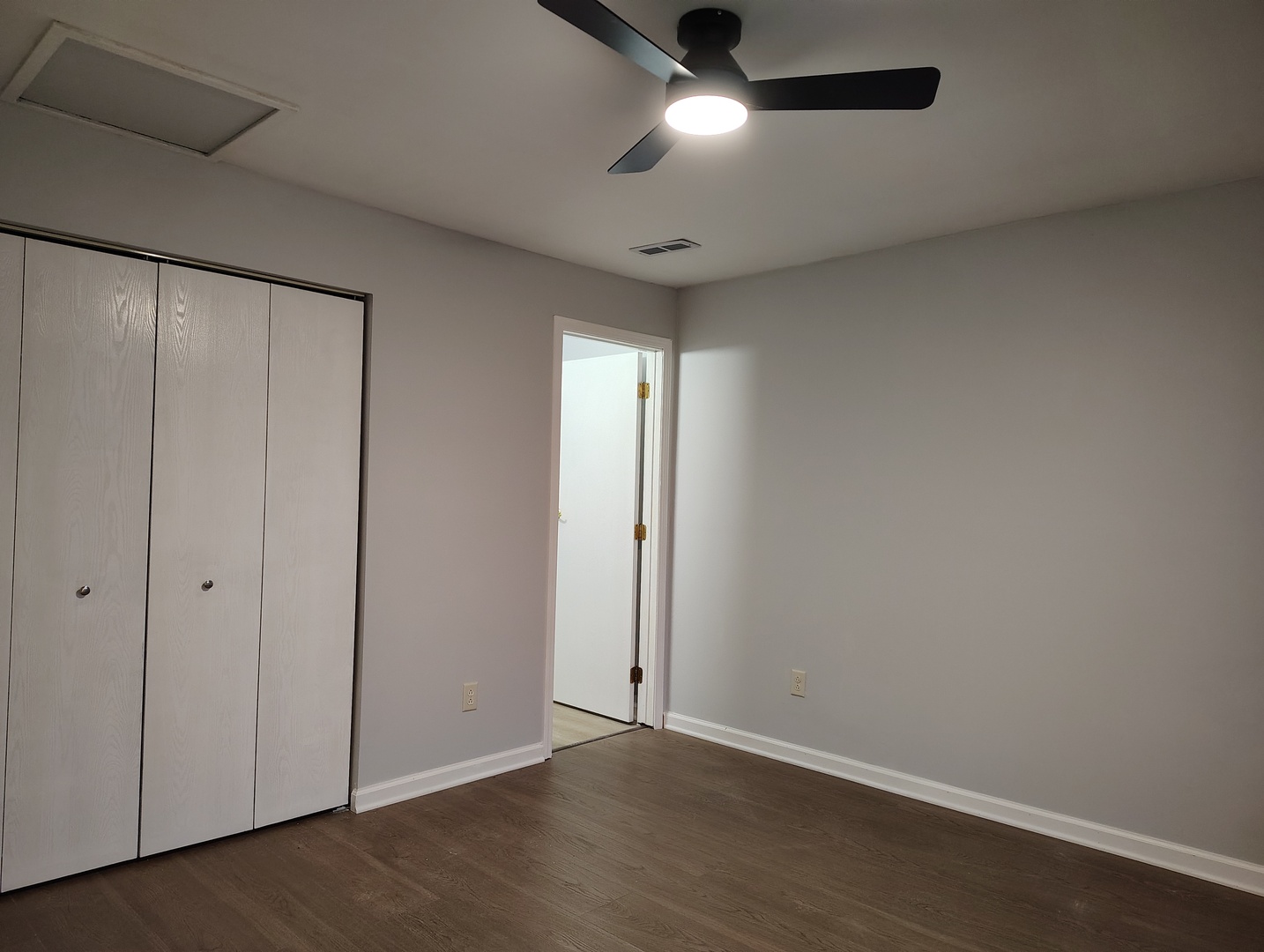 434 Kenyon Avenue, Romeoville, IL 60446