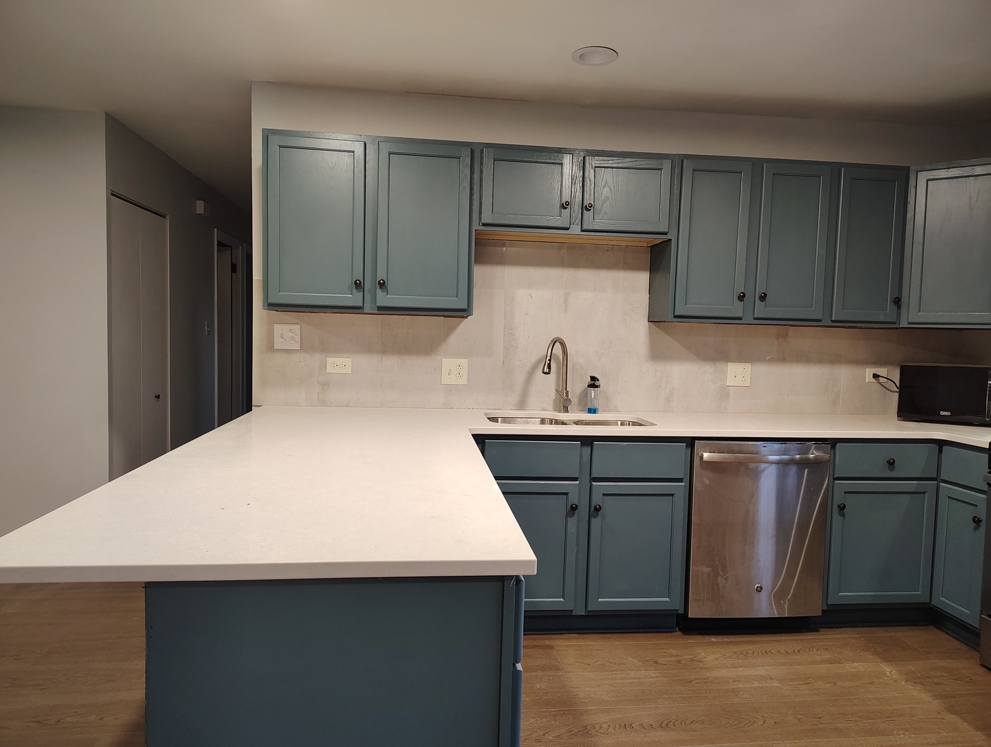 434 Kenyon Avenue, Romeoville, IL 60446