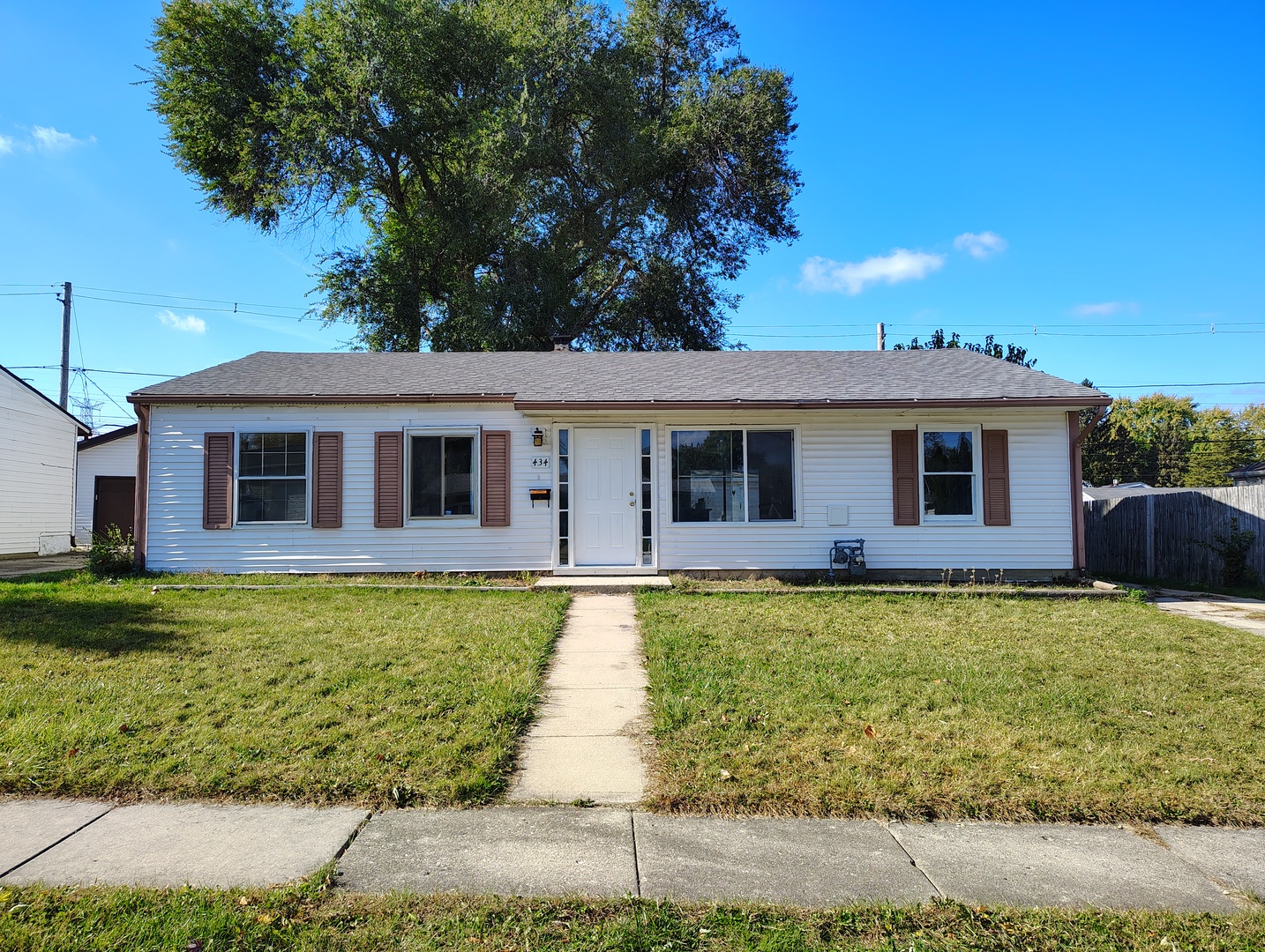434 Kenyon Avenue, Romeoville, IL 60446