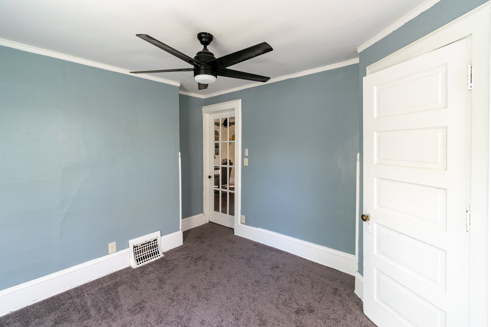 614 N 1st Street, Rockford, IL 61107