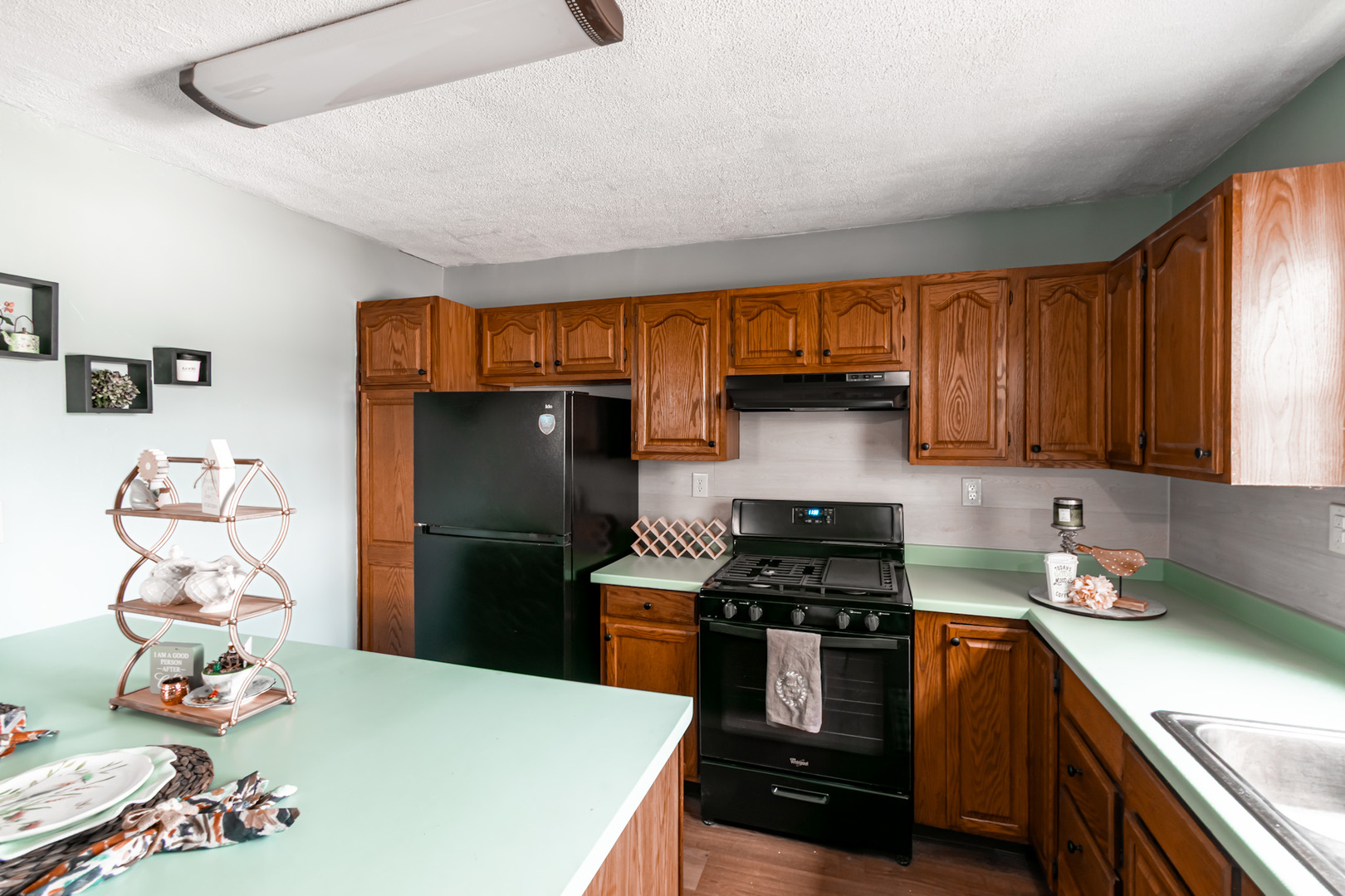 614 N 1st Street, Rockford, IL 61107