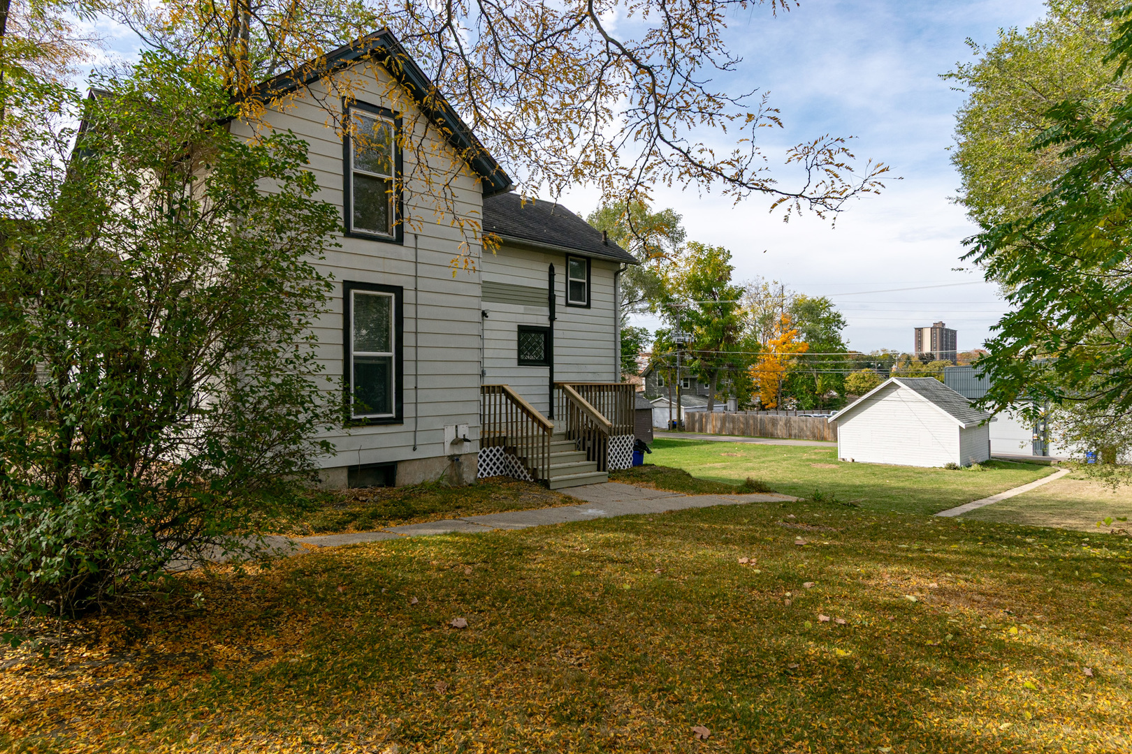 614 N 1st Street, Rockford, IL 61107