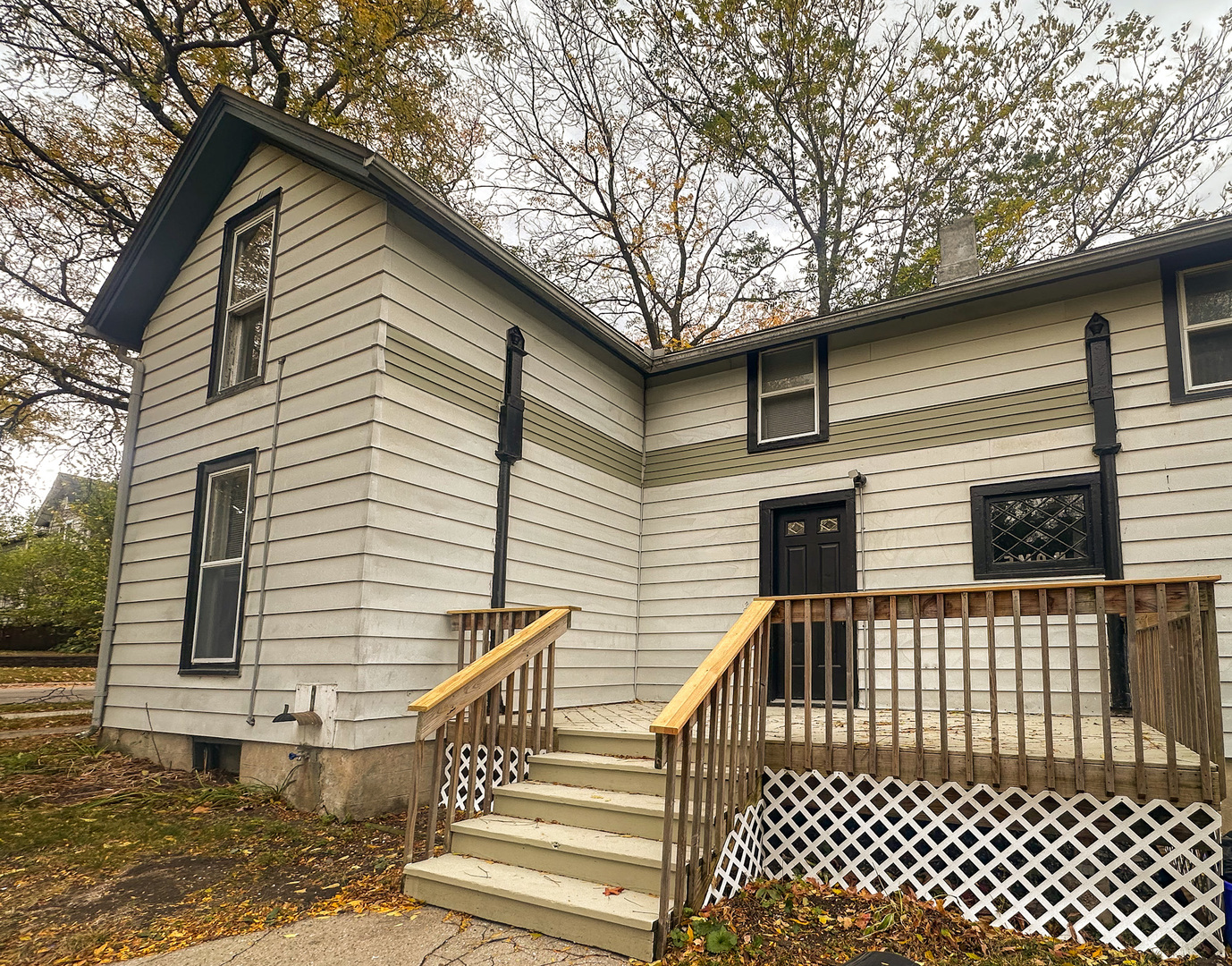 614 N 1st Street, Rockford, IL 61107