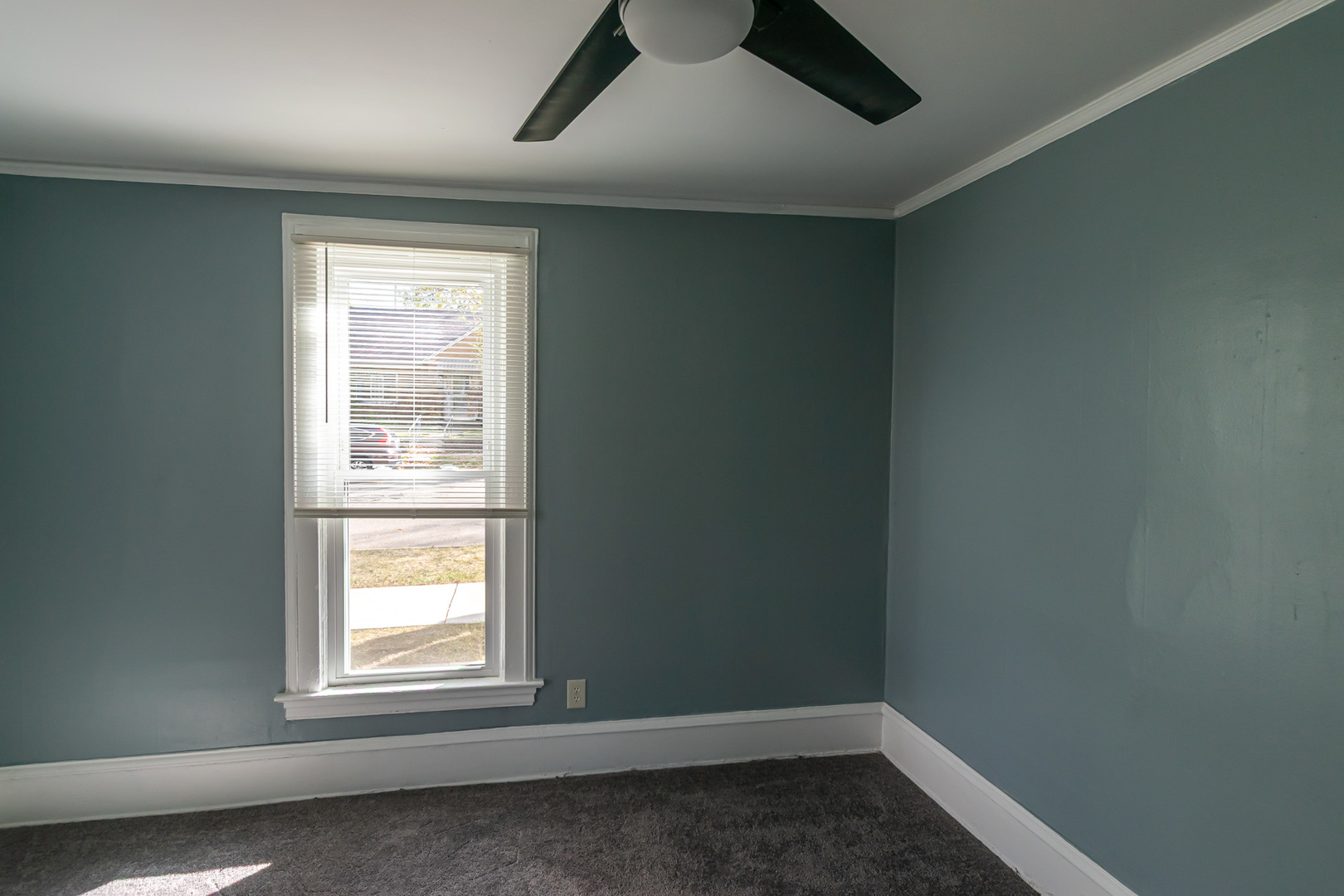 614 N 1st Street, Rockford, IL 61107