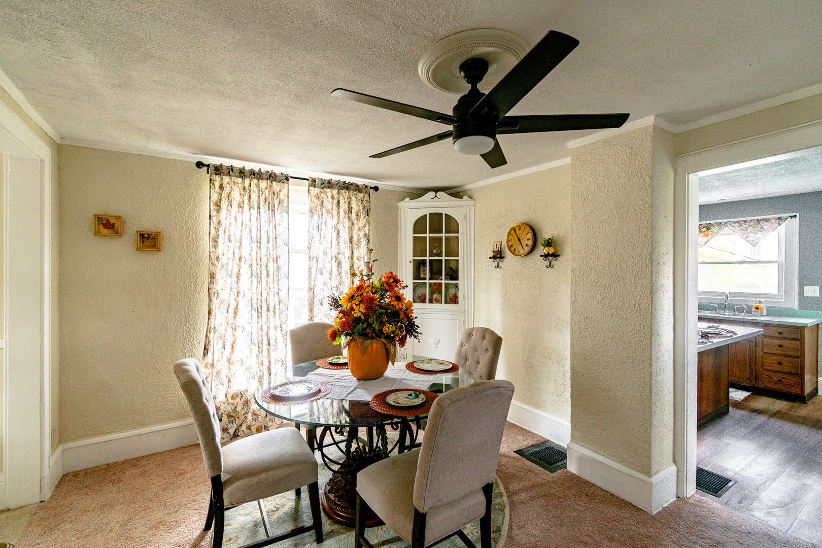 614 N 1st Street, Rockford, IL 61107