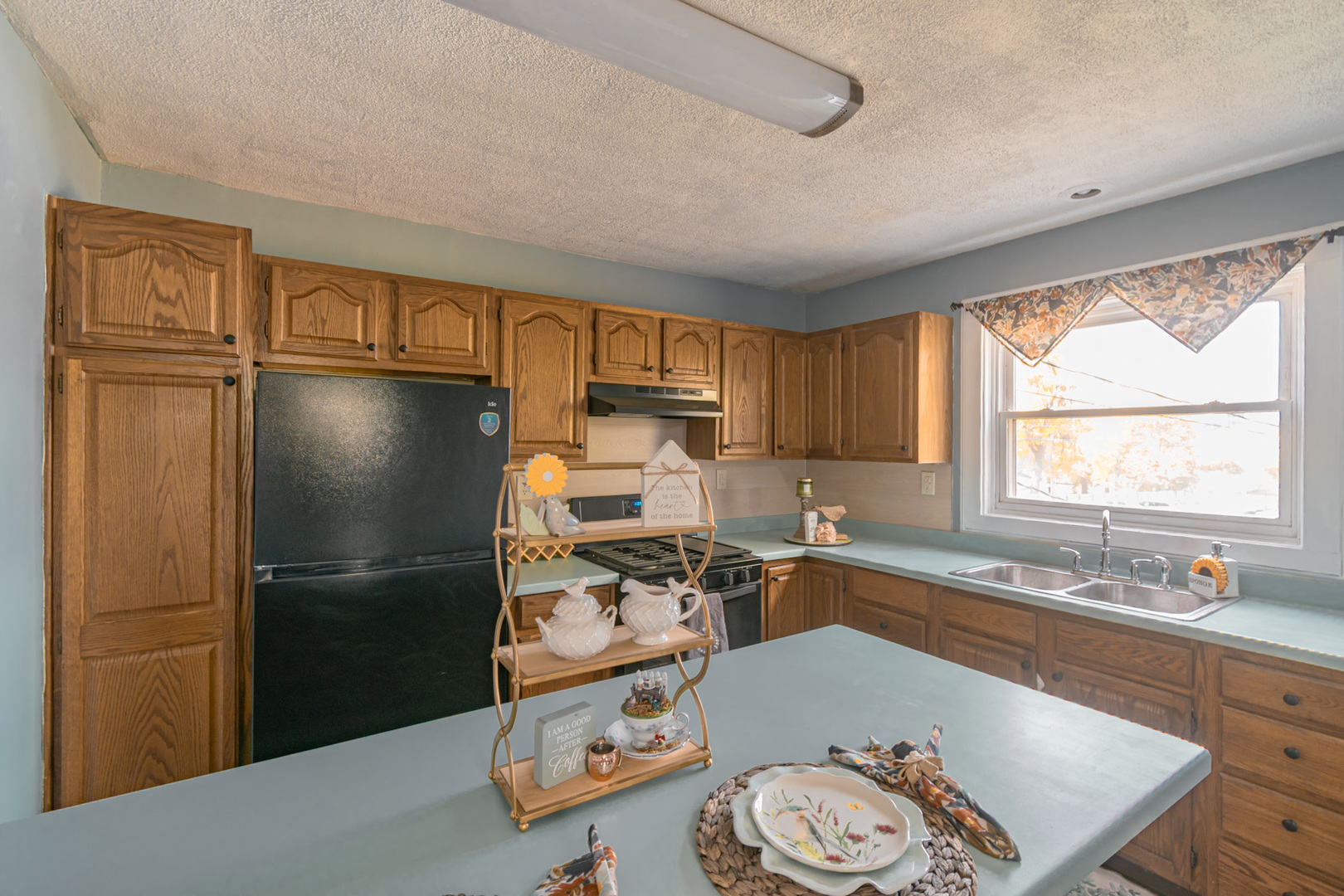 614 N 1st Street, Rockford, IL 61107