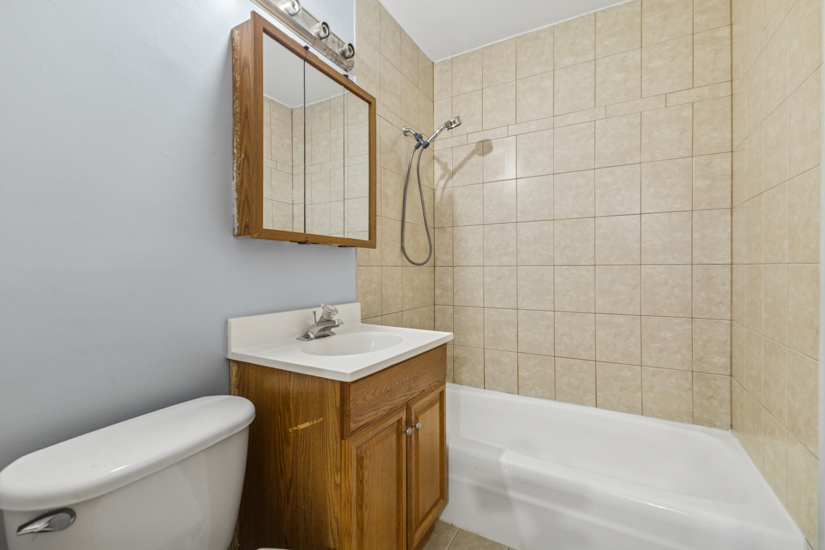 17220 71st Avenue #11, Tinley Park, IL 60477