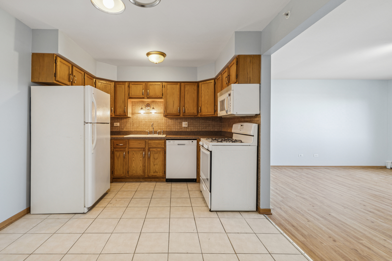 17220 71st Avenue #11, Tinley Park, IL 60477