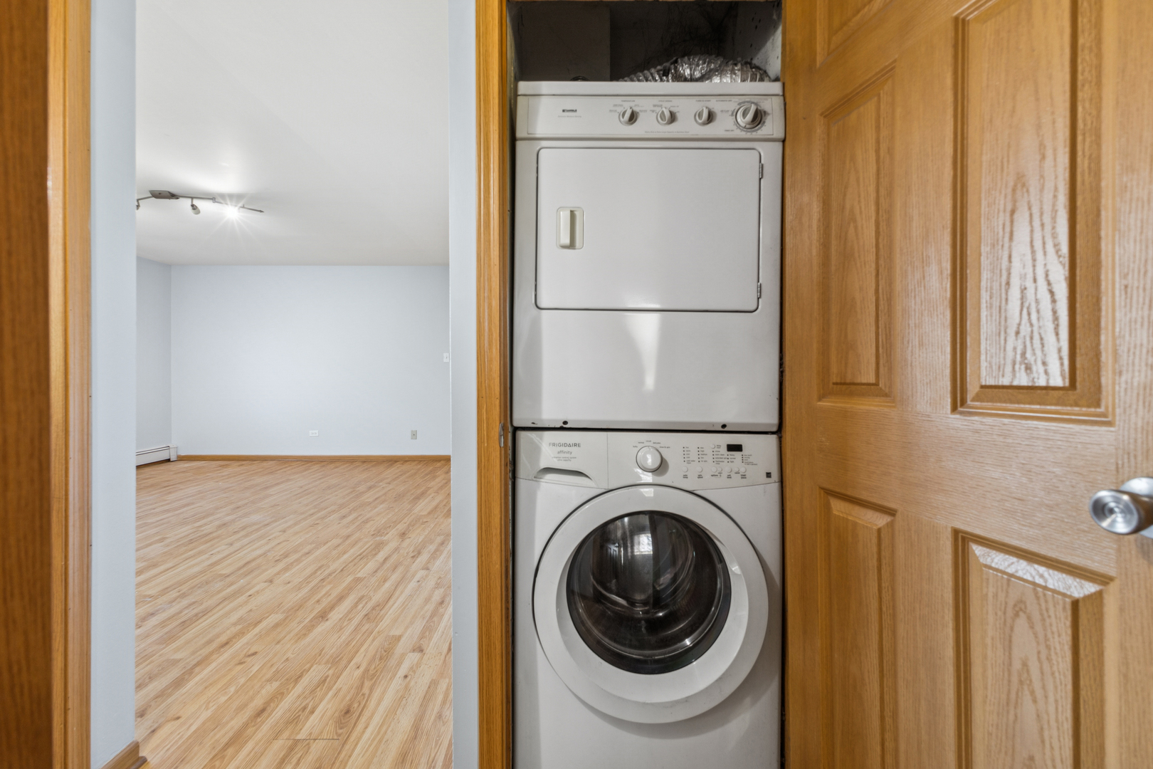 17220 71st Avenue #11, Tinley Park, IL 60477