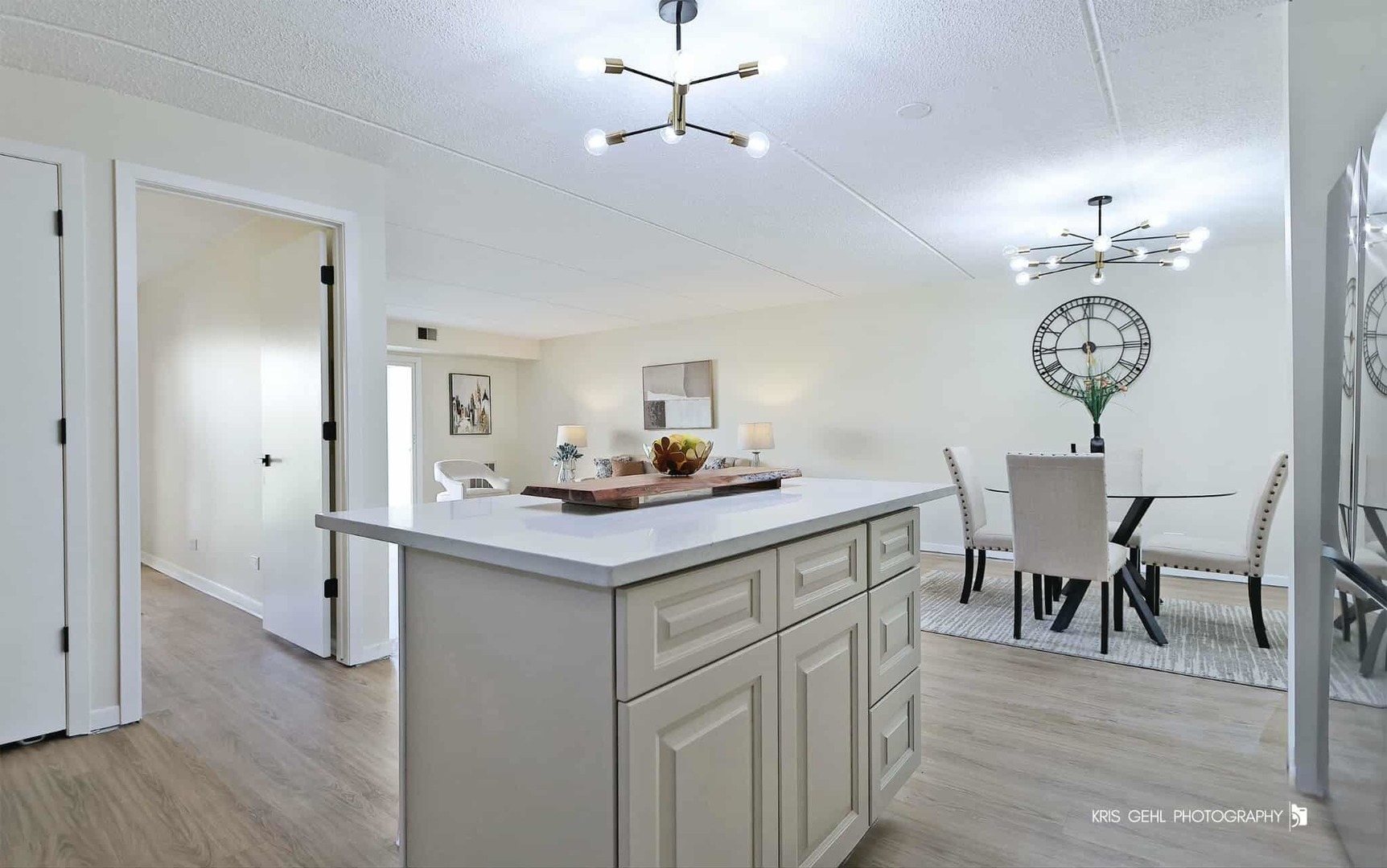 4106 N NARRAGANSETT Avenue #301, Chicago, IL 60634