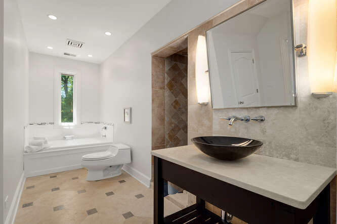 11361 W Plainfield Road, Indian Head Park, IL 60525