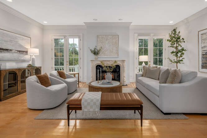 11361 W Plainfield Road, Indian Head Park, IL 60525