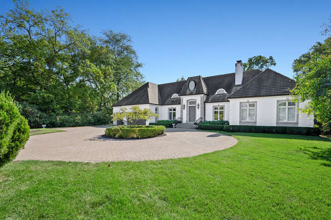 11361 W Plainfield Road, Indian Head Park, IL 60525