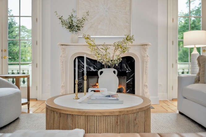 11361 W Plainfield Road, Indian Head Park, IL 60525