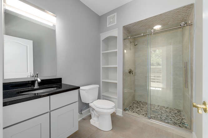 11361 W Plainfield Road, Indian Head Park, IL 60525