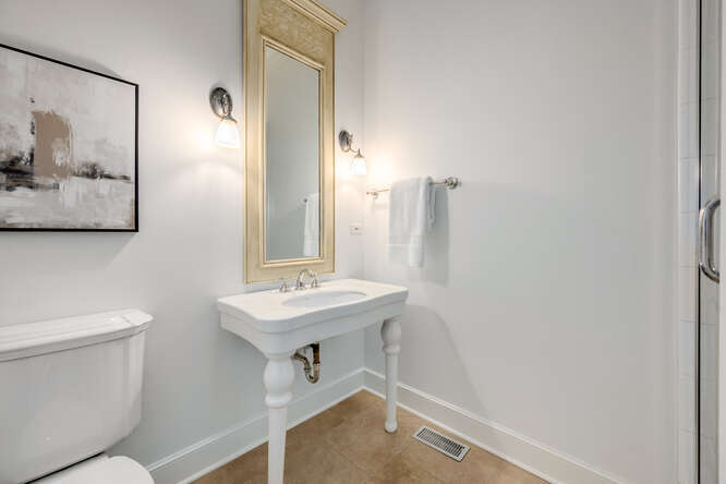 11361 W Plainfield Road, Indian Head Park, IL 60525