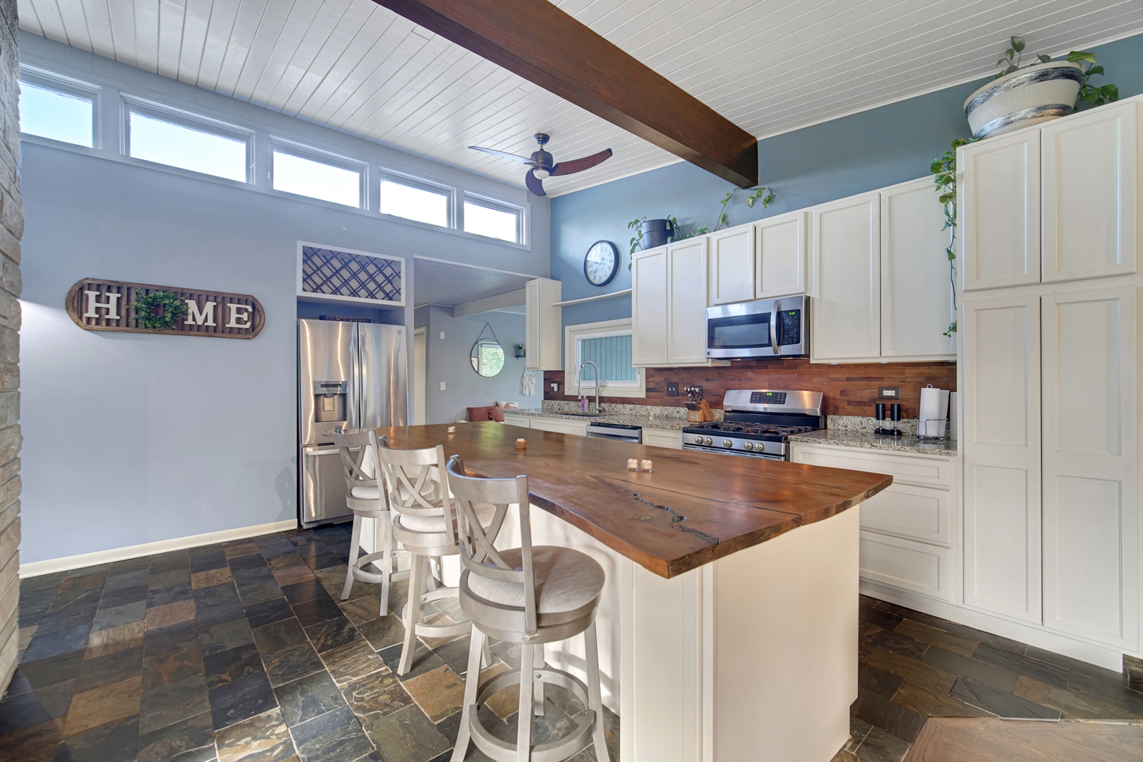 19W034 18th Place, Lombard, IL 60148