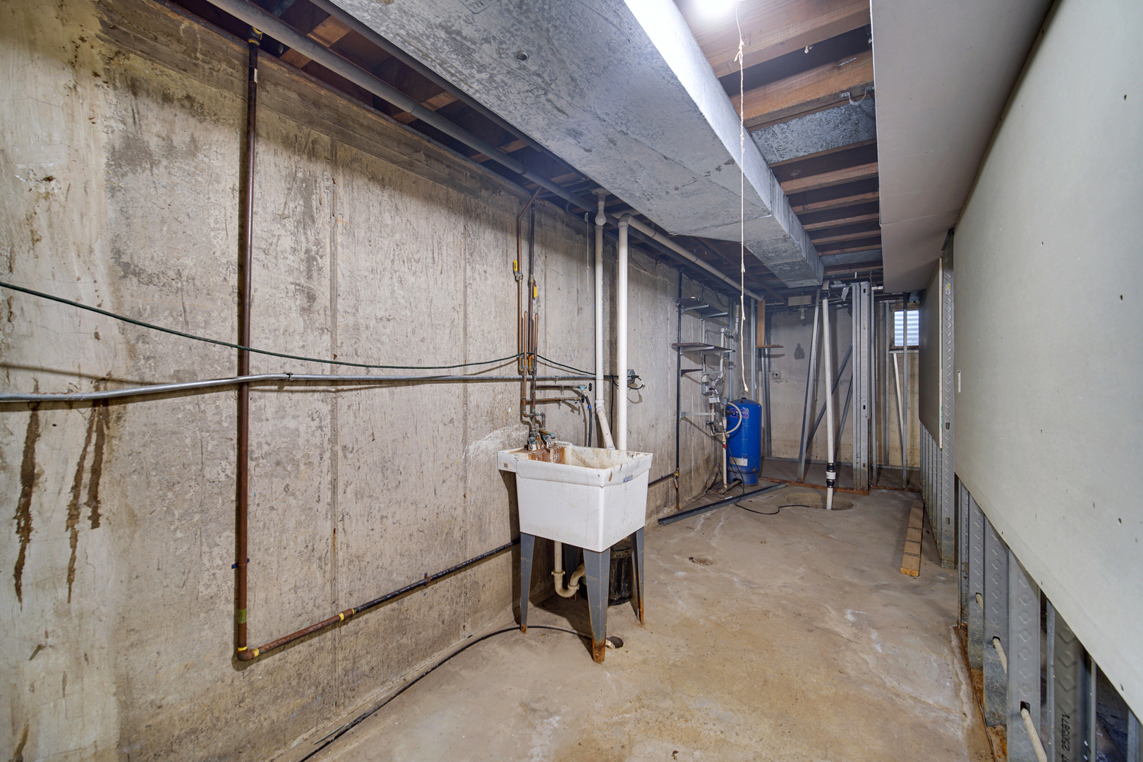 19W034 18th Place, Lombard, IL 60148