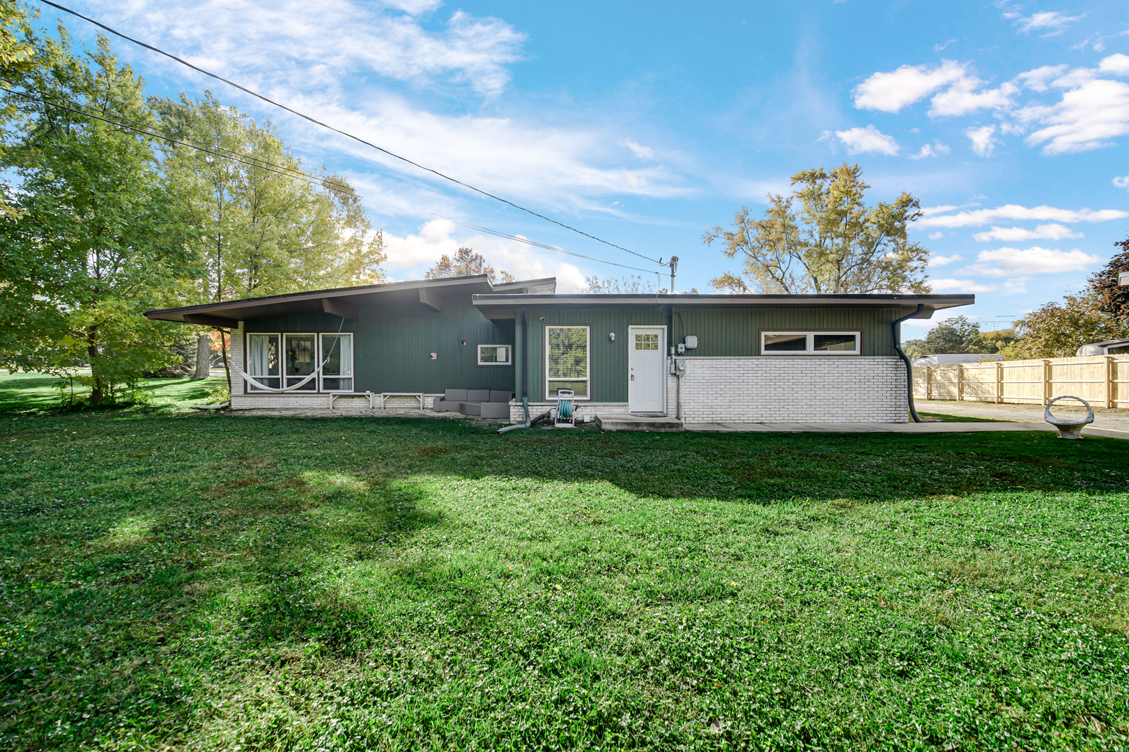 19W034 18th Place, Lombard, IL 60148