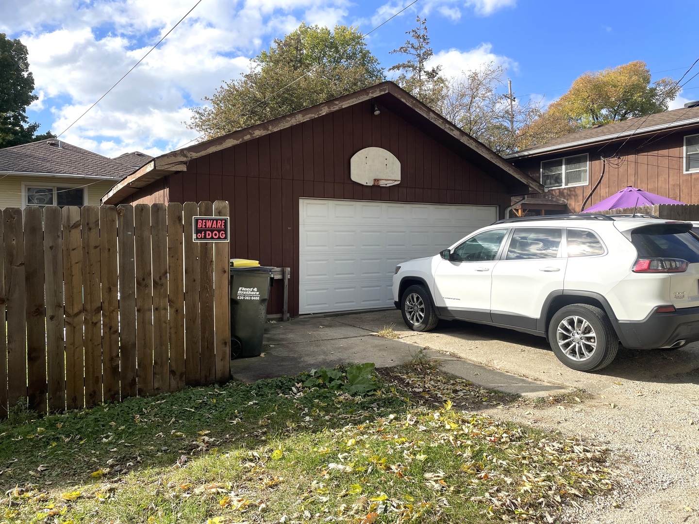 215 W Naperville Road, Westmont, IL 60559