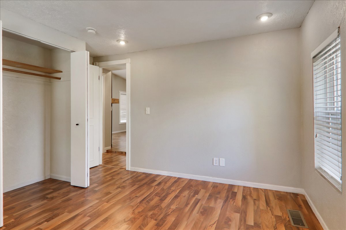 305 S Broadway Street, Hudson, IL 61748