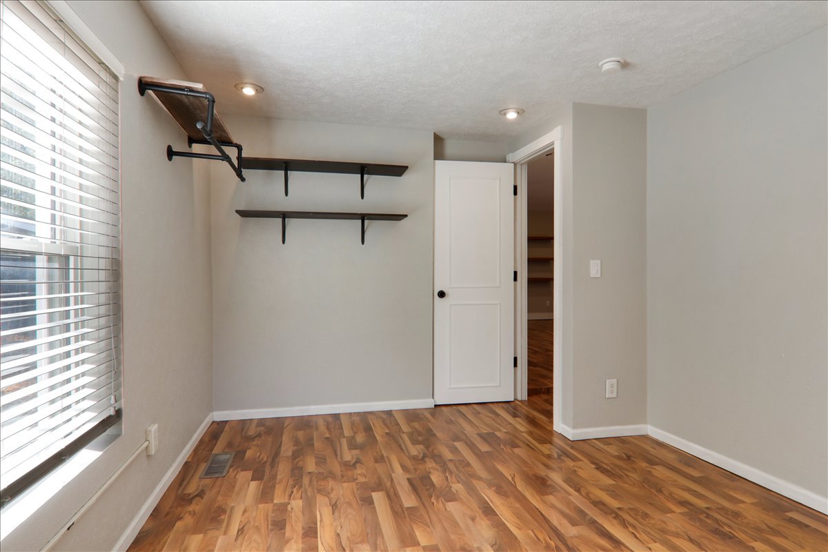 305 S Broadway Street, Hudson, IL 61748