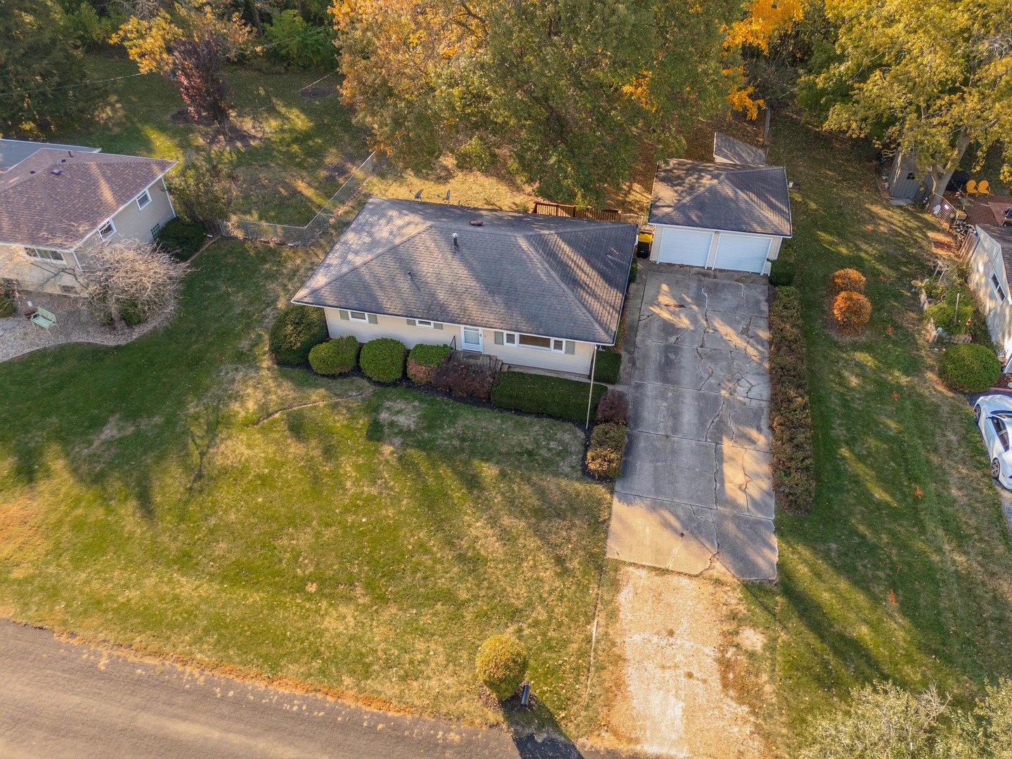 2707 Hobson Drive, Bloomington, IL 61704