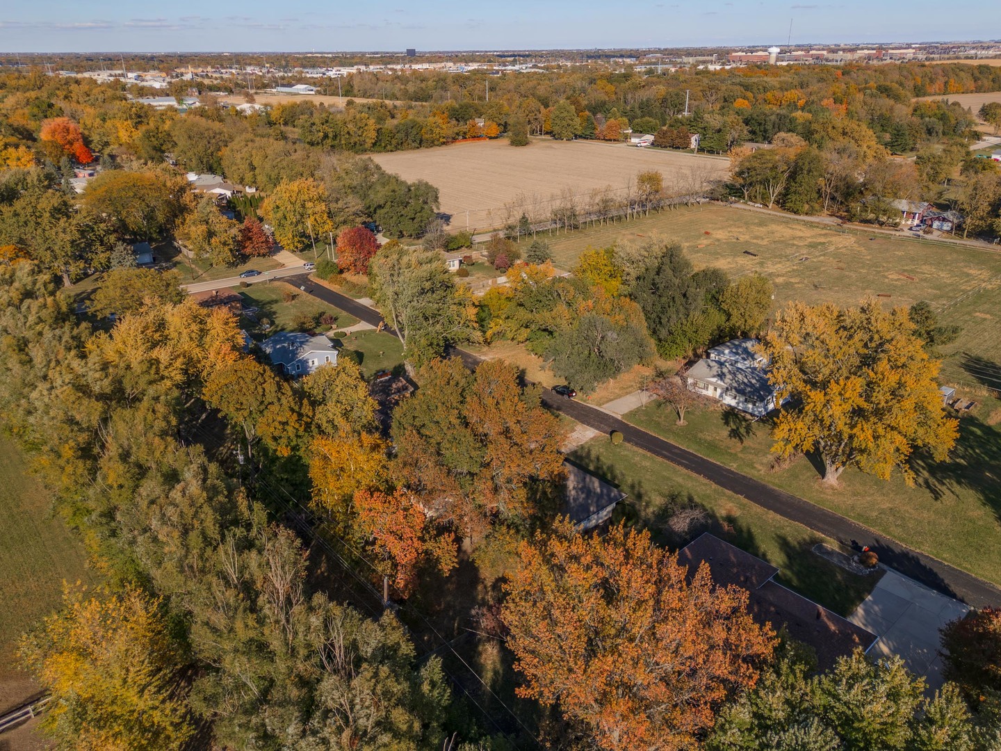 2707 Hobson Drive, Bloomington, IL 61704