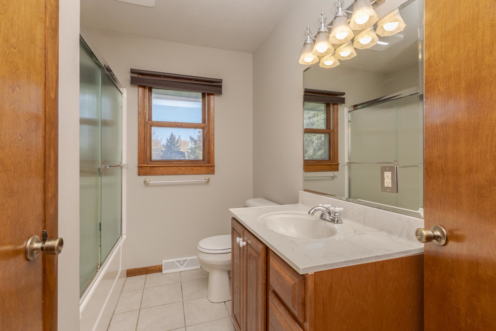 2707 Hobson Drive, Bloomington, IL 61704