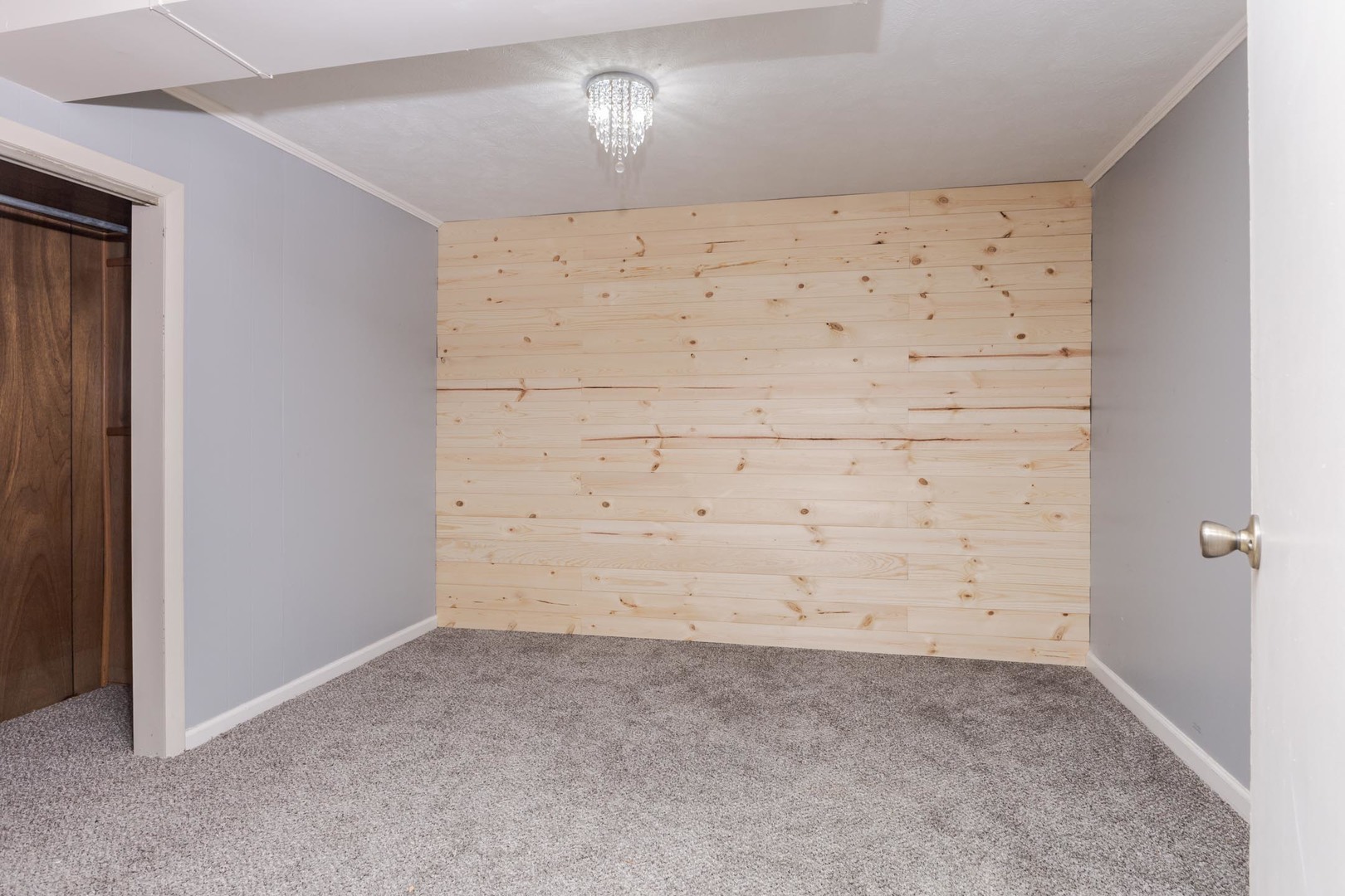 2707 Hobson Drive, Bloomington, IL 61704