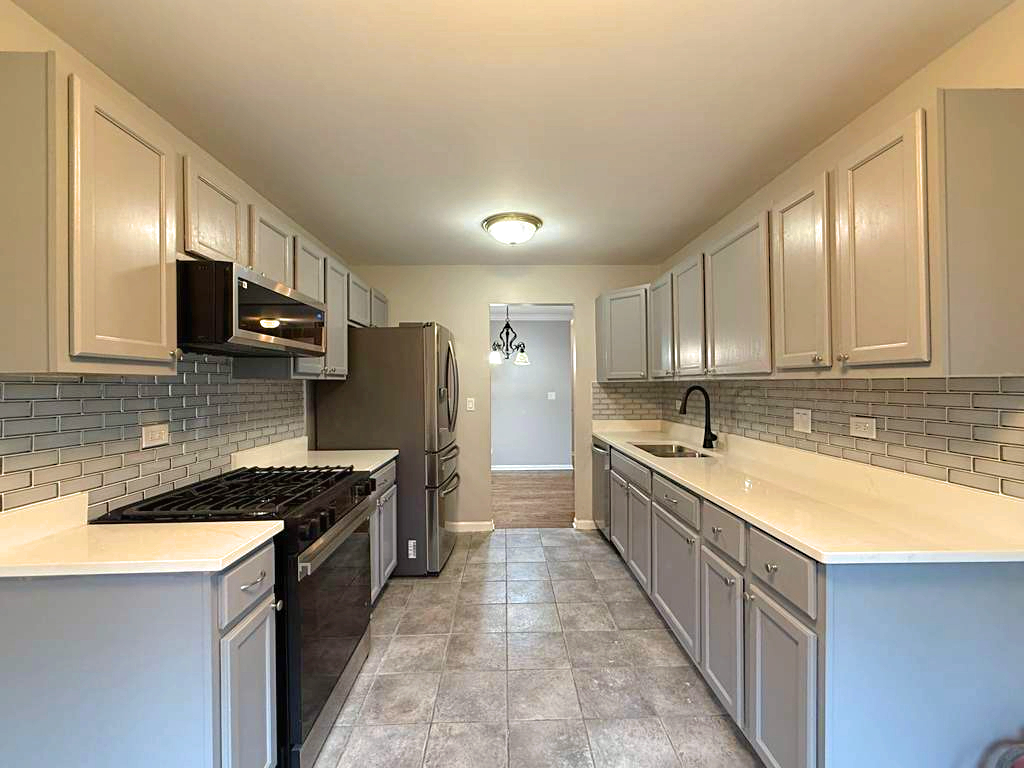 314 Wildberry Court #A1, Schaumburg, IL 60193