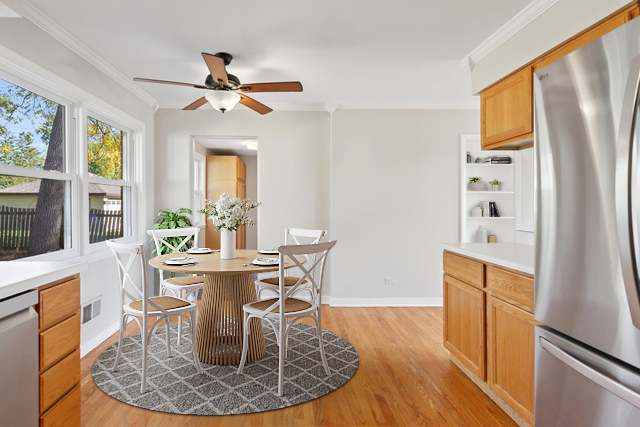 270 Hawthorne Boulevard, Glen Ellyn, IL 60137