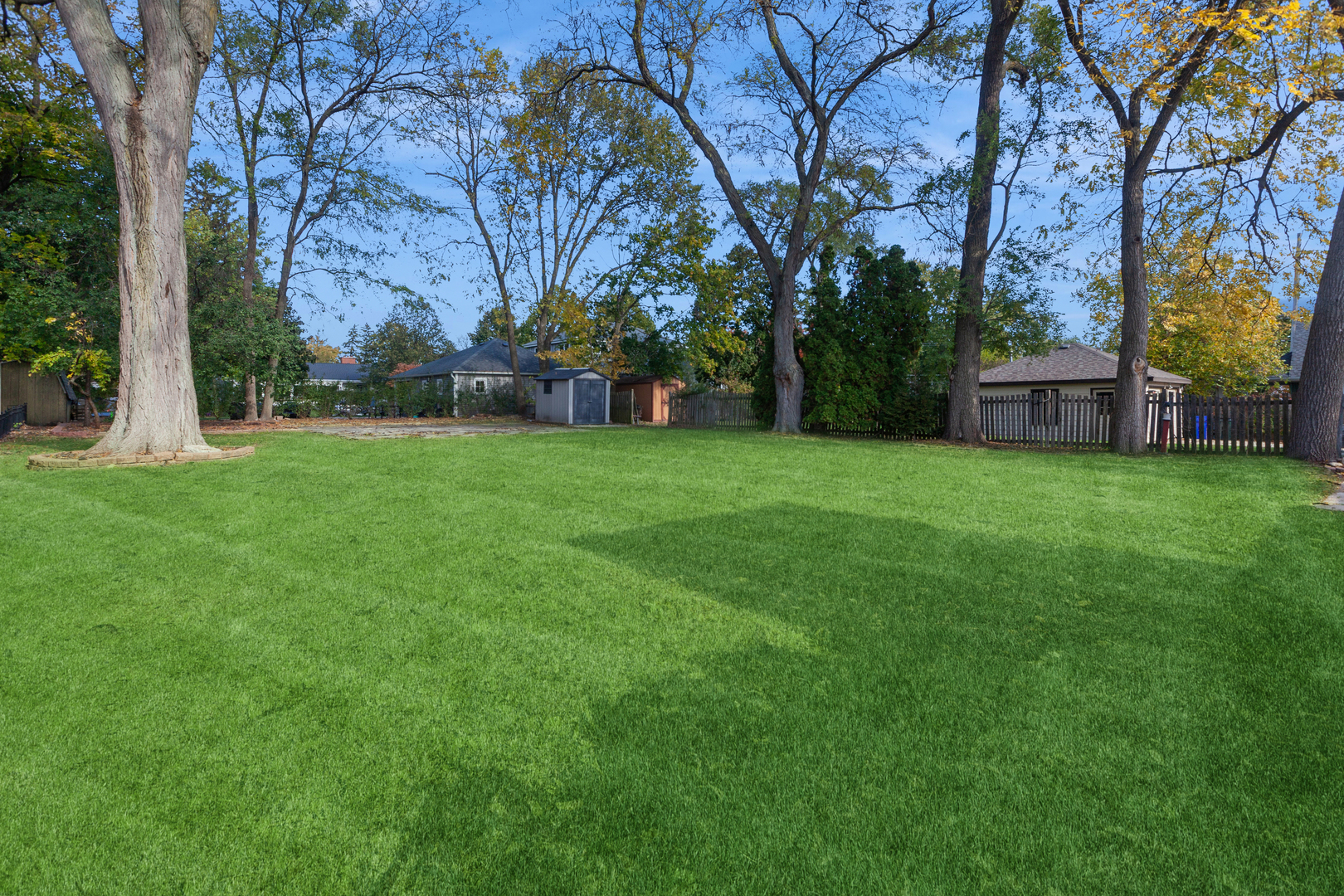 270 Hawthorne Boulevard, Glen Ellyn, IL 60137