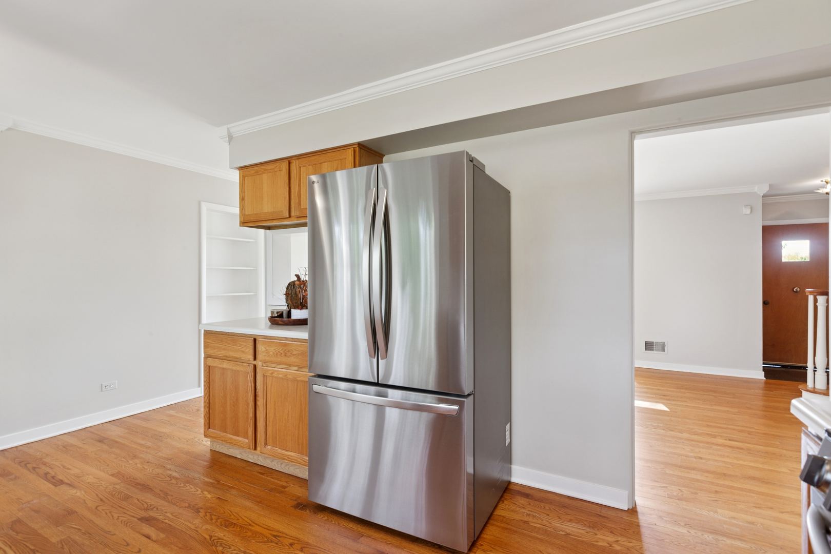 270 Hawthorne Boulevard, Glen Ellyn, IL 60137