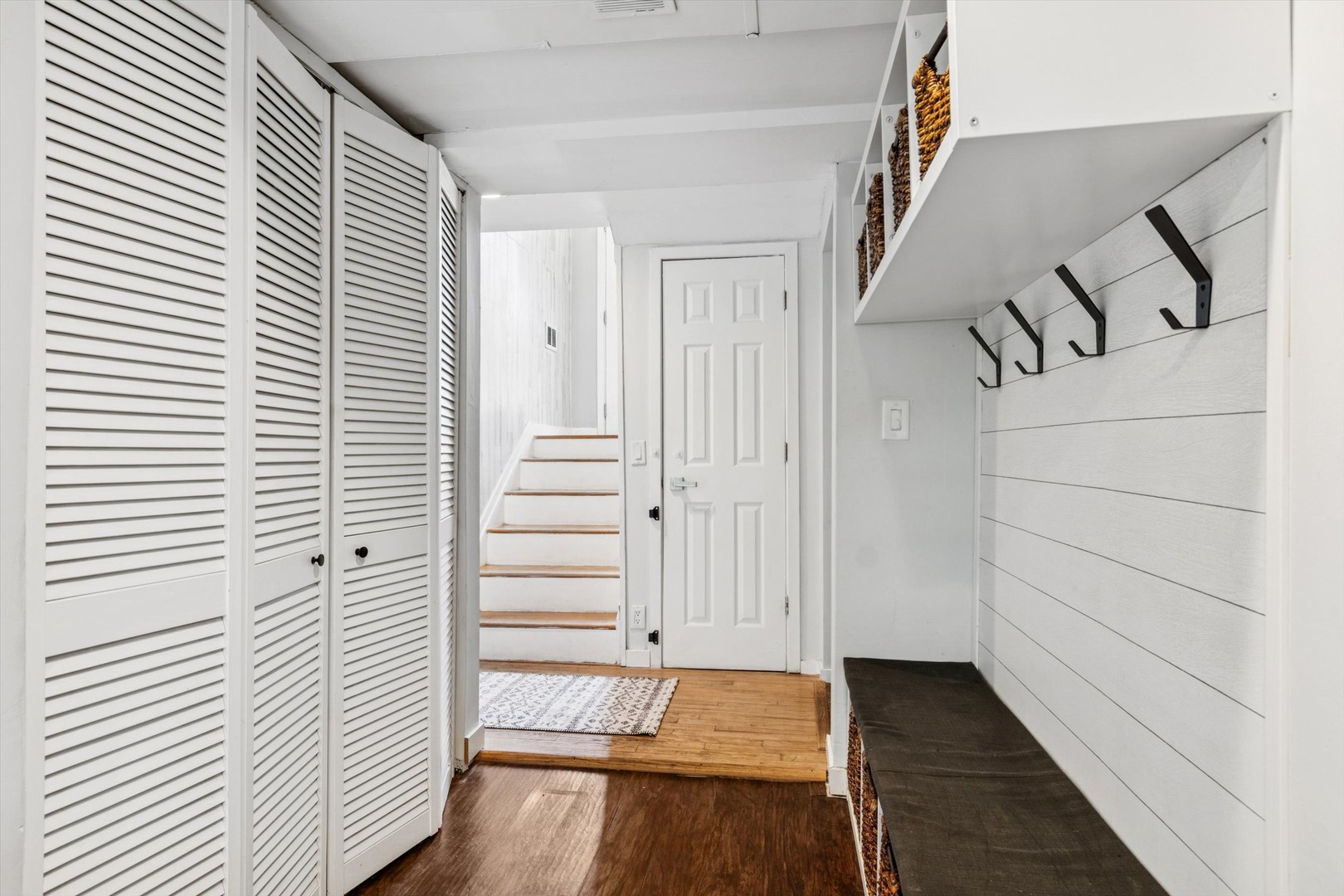 24331 Davids Court, Naperville, IL 60564