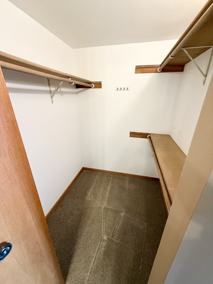 10420 Circle Drive #25B, Oak Lawn, IL 60453