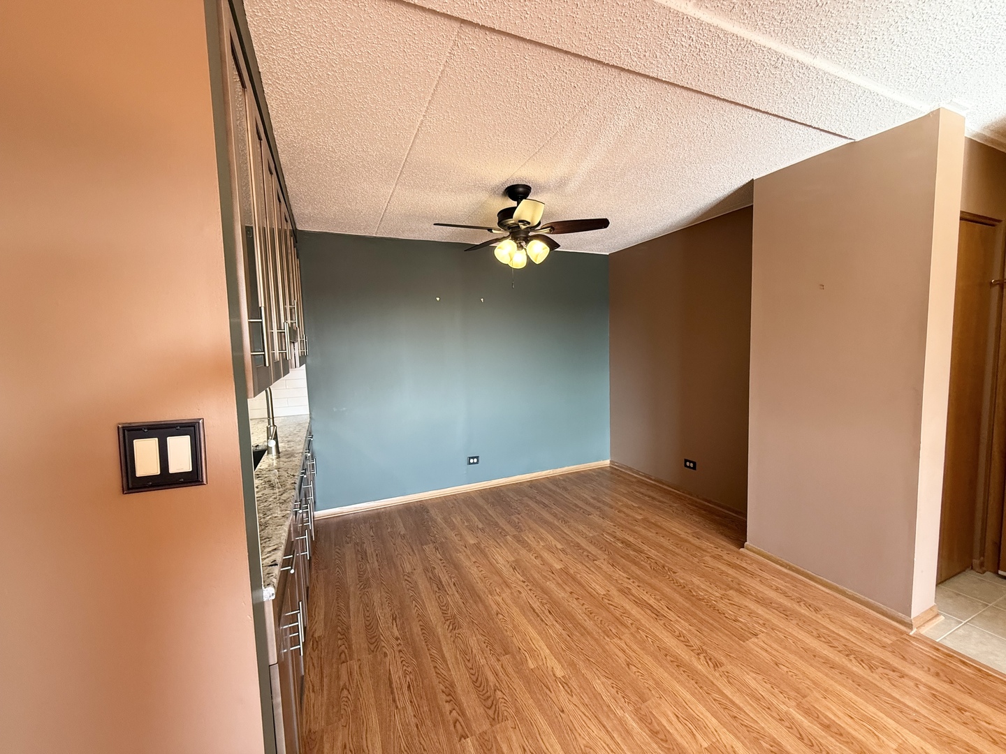 10420 Circle Drive #25B, Oak Lawn, IL 60453