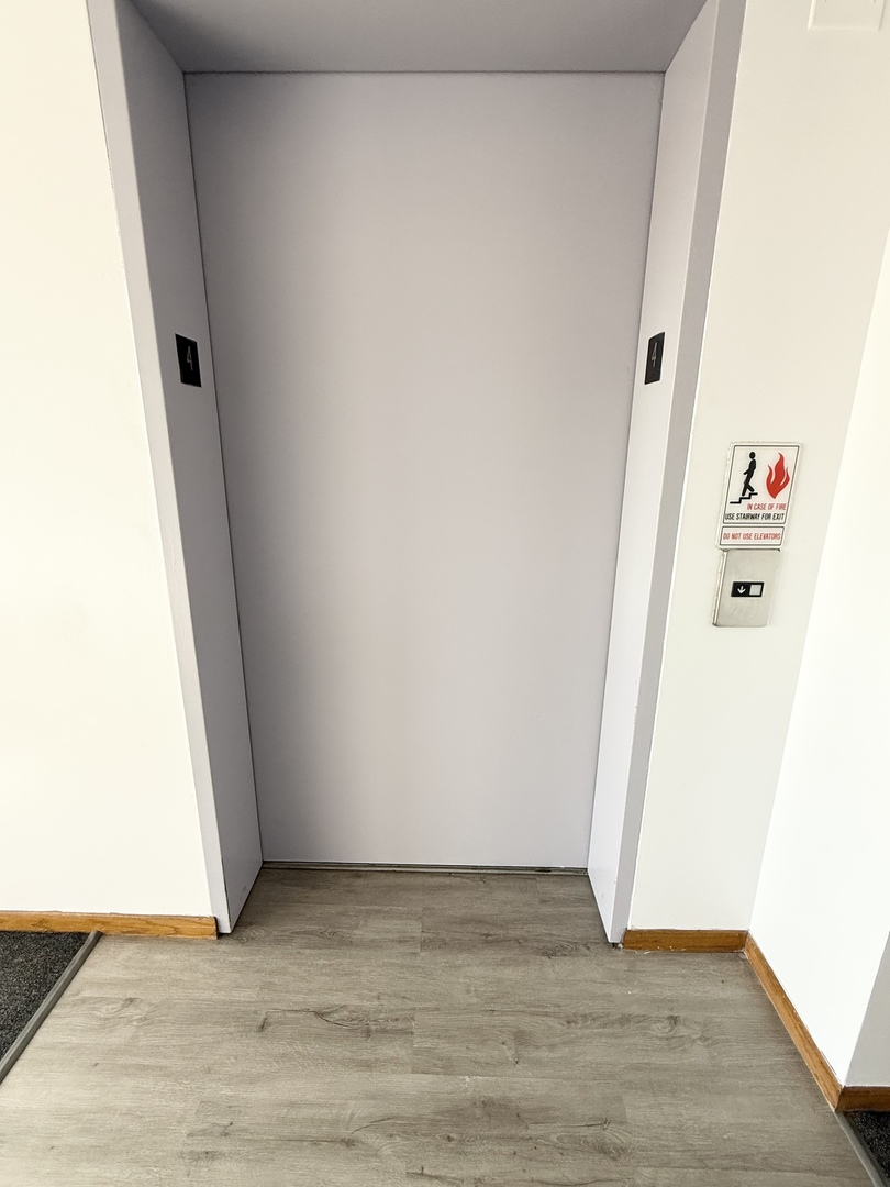 10420 Circle Drive #25B, Oak Lawn, IL 60453