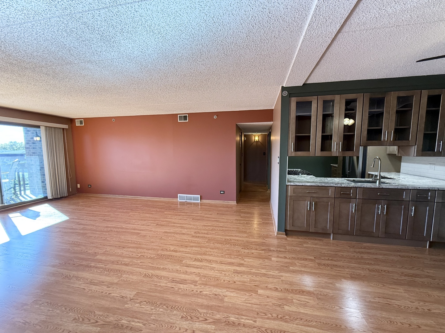 10420 Circle Drive #25B, Oak Lawn, IL 60453