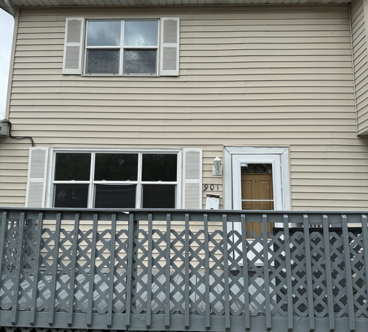 901 Gael Drive #B, Joliet, IL 60435