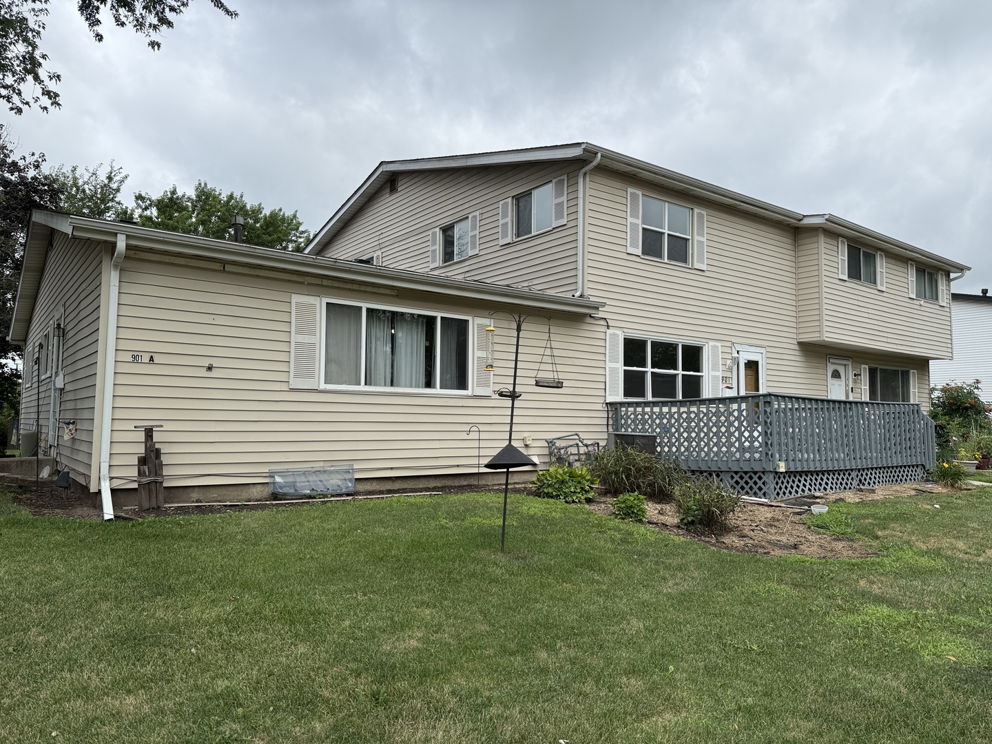 901 Gael Drive #B, Joliet, IL 60435